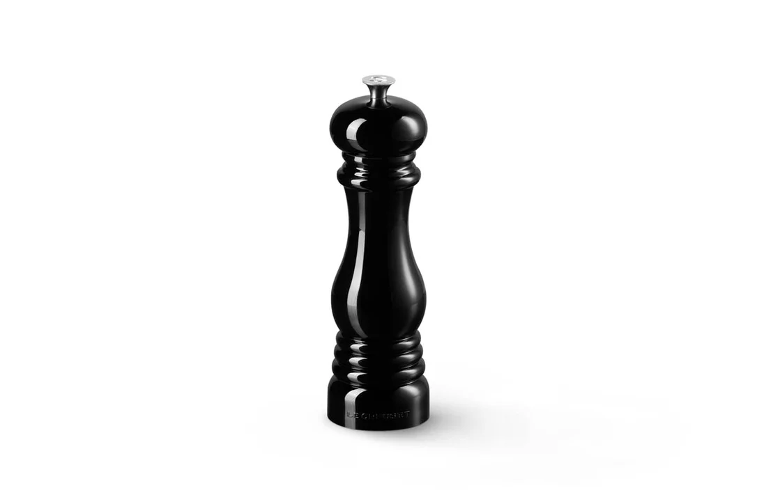 kueche-und-tisch-180966